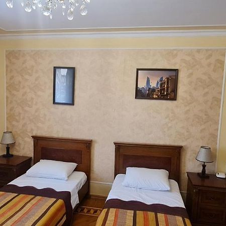Gold Wall Apartment Baku Luaran gambar